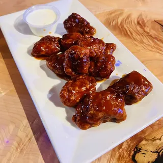 BONELESS WINGS