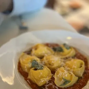 TORTELLINI POMODORO TORTELLINI POMODORO