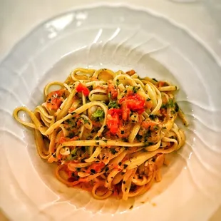 LINGUINI IN A PINK MANHATTAN CLAM SAUCE