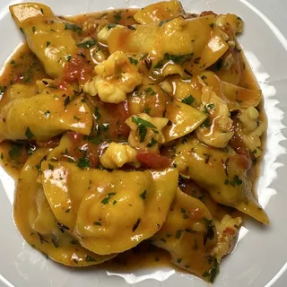 RAVIOLINI WITH PRAWNS AND SAFFRON