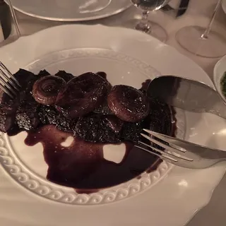 SKIRT STEAK WITH BALSAMIC VINEGAR