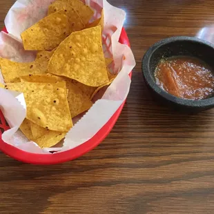 Chips &amp; salsa