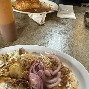 Torta Ahogada, Tacos Dorados