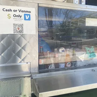 Drinks and they take cash or Venmo