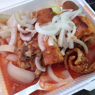 4 tacos dorados c/cueritos o c/carne