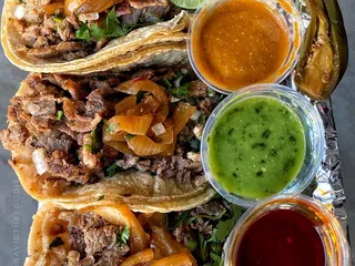 Tacos Y Birria Miguelito