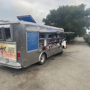 The Good A$$ Mexican/American Food Truck of of Richmond parkway!