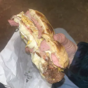 Cubana torta  aka The Cuban