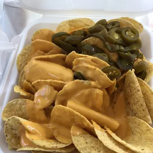 Nachooooos