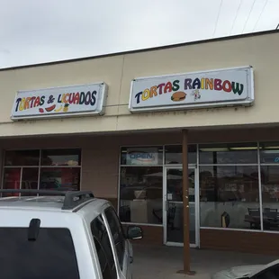 Look for Tortas Rainbow when going through Española! Great sandwich and grilled jalapeños!