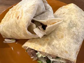 Tacos Y Salsas