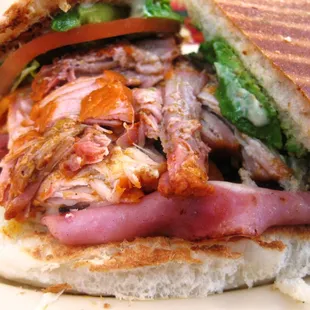 # 44 Sinaloa Especial - Pierna, Jamon, Milanesa, Salchicha, Queso Panela y Aguacate