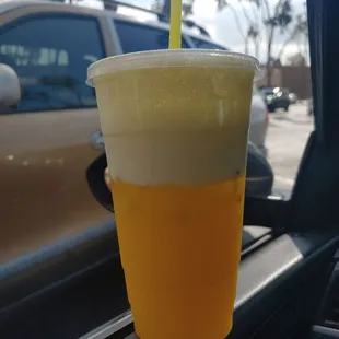 Agua de piña con extra foam ..No ice