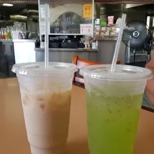 Aguas de Horchata y Pepino con chia