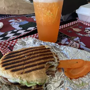 Torta Cancún and Aguafresca de Melón.