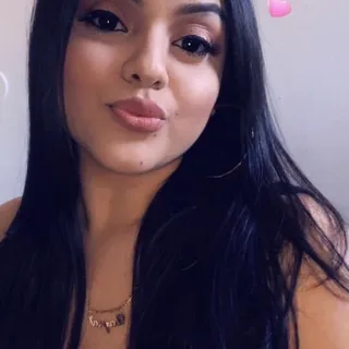 Dayra R.