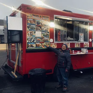 Come get a torta authenticly made by RIFLE AND MOLLO as ALFEDO SUGGESTS!!! Make sure u bring an appetite!!