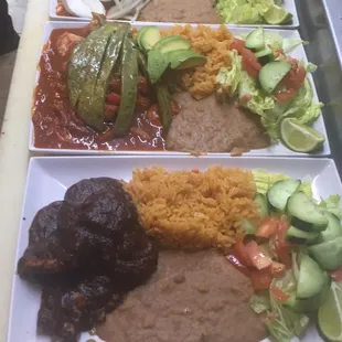 Please came to Torteria San Lenchito and enjoy our delicious plates from shrimp fajitas plate,chicken mole plate and steak enchiladas.
