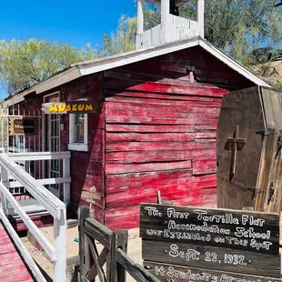 Tortilla Flat museum, pretty neat inside with old articles to read about the area.
