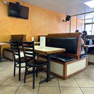 sushi and sashimi, interior