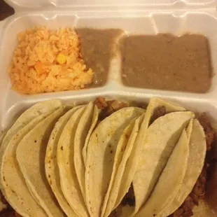 Tacos de Al Pastor y Fajitas