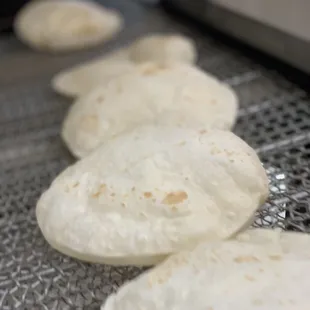 Tortillas de harina, recién hechas!