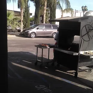 Deliciosos. Pollos. Asados. Al. Carbon :-) :-) :-) :-)