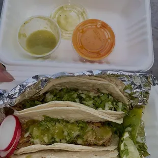 Tacos de Carnitas y Carne Asada