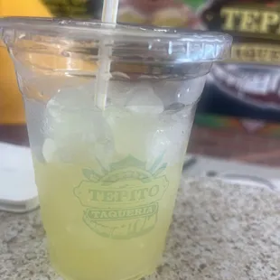 Piña water