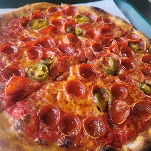 Hornet (cup pepperoni, jalapenos, honey drizzle)
