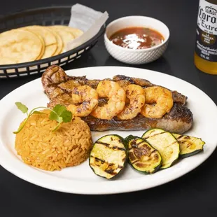 Mar &amp; Tierra Plate