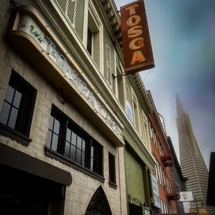 a view of the outside of a restaurant
