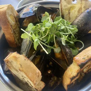 Mussels -- entrée