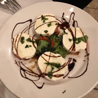 Mozzarella Caprese