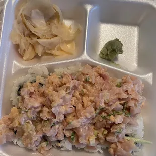 Yellowtail Tar Tar Roll