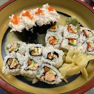 Kani crab, Oregon roll, Cali roll