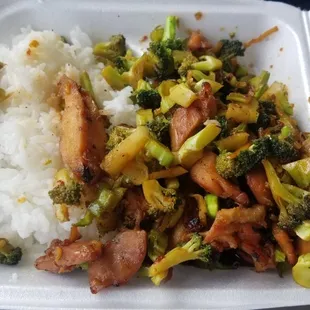 Stir fry broccoli chicken