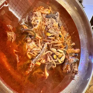 Spicy Jokbal ()