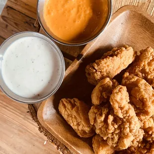 chicken wings, bbq wings, fried chicken wings, fried chicken, chicken, bbq chicken, poultry, chicken wings and fried chicken, food