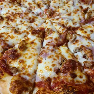 Meat Deluxe Pizza