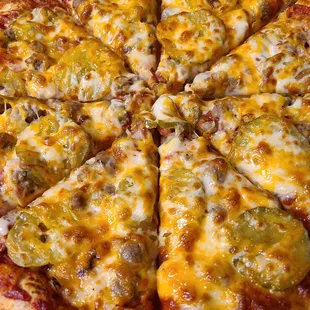 Bacon Cheeseburger Pizza