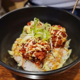 Spicy tuna donbori bowl