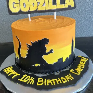 Godzilla Cake!