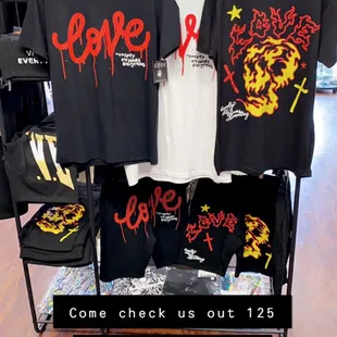 Boutique fashion ! Authentic designer,       TOP brands in fashion!