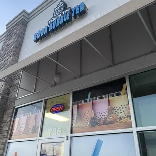 the outside of a coffee shop