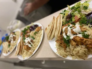 Tony’s Taverna On Wheels