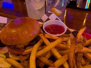 Desert Dogs Brewery & Cidery Taproom