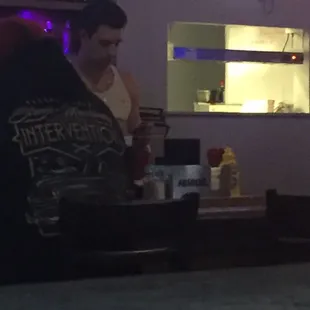 Give me a minute to get your drink I need to text