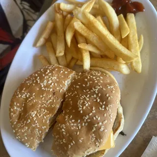 Kids Hamburguesa con Queso y Papas Fritas
