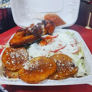 Enchiladas michoacanas